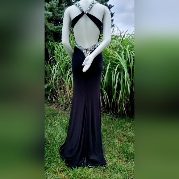 Goddess Black Halter Top MAXI long Gown BALL PROM DRESS WITH RHINESTONES Size 6 - Picture 3 of 8